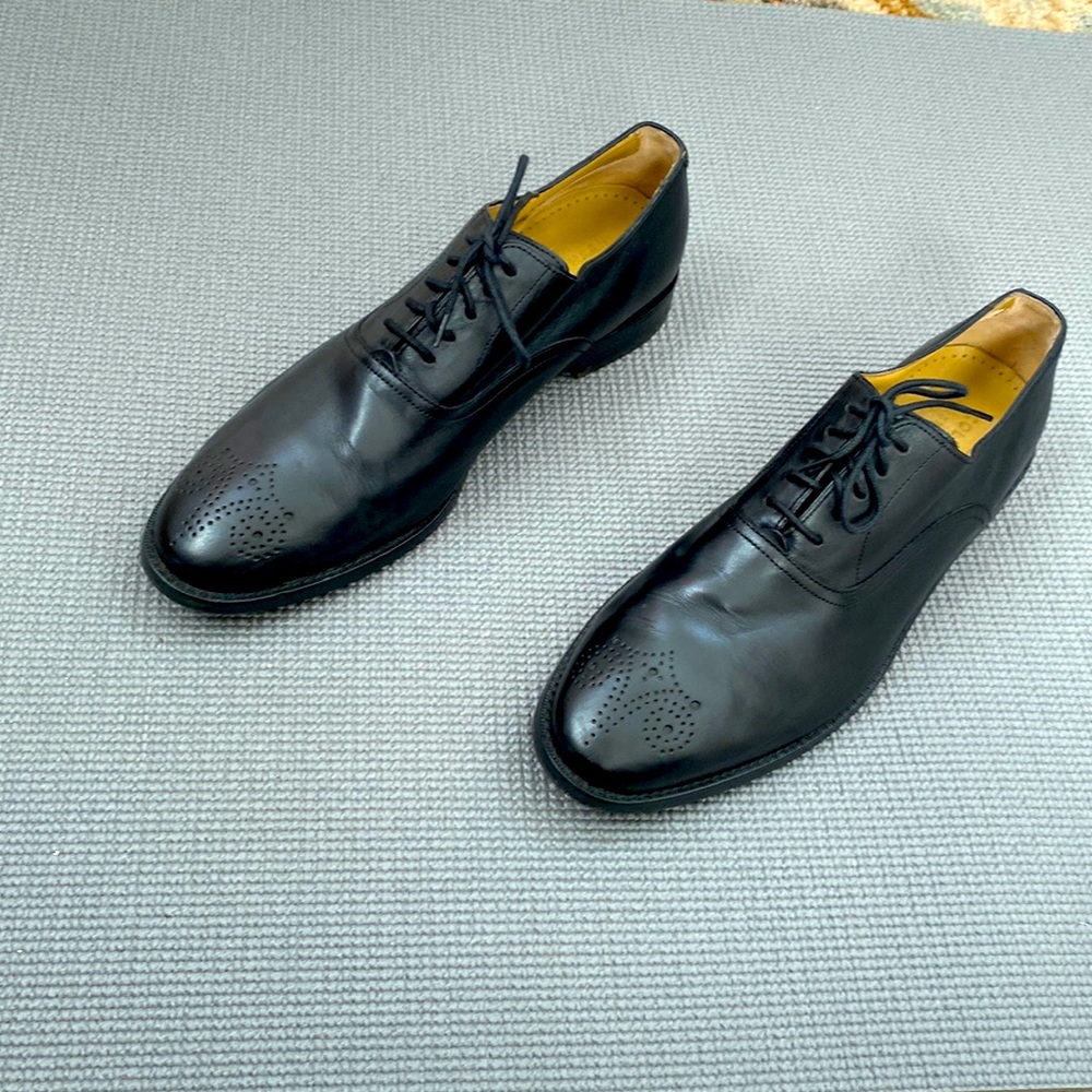 Like new Cole Haan Grand O.S. - Angel Wing - Black - Mens 9.5